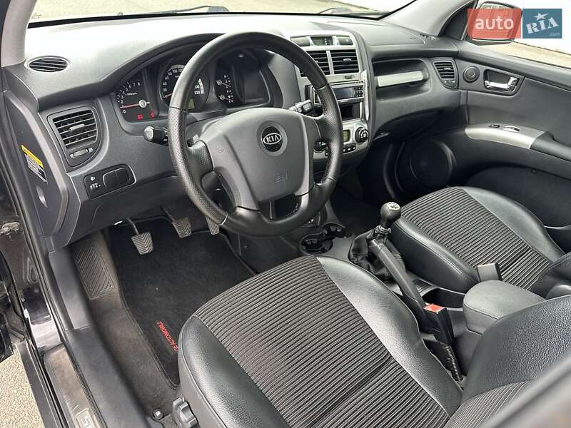 Позашляховик / Кросовер Kia Sportage 2006 в Броварах