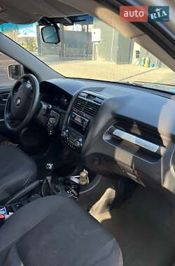 Внедорожник / Кроссовер Kia Sportage 2006 в 
