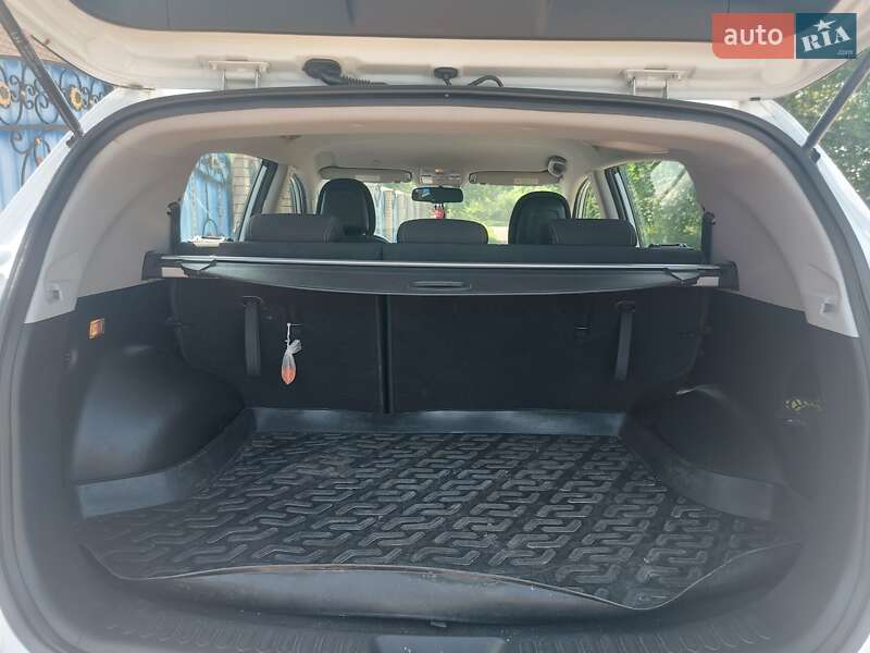 Позашляховик / Кросовер Kia Sportage 2012 в Смілі