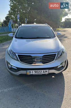 Позашляховик / Кросовер Kia Sportage 2015 в Полтаві
