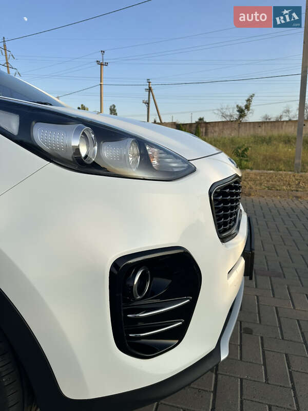 Внедорожник / Кроссовер Kia Sportage 2015 в Одессе