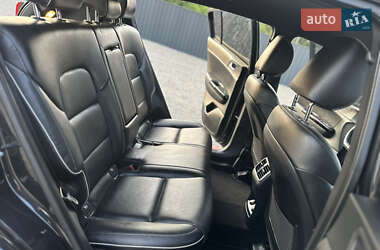 Внедорожник / Кроссовер Kia Sportage 2017 в 