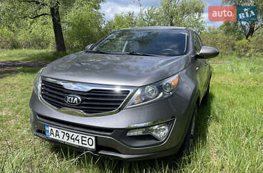 Позашляховик / Кросовер Kia Sportage 2015 в Києві