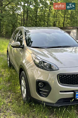 Внедорожник / Кроссовер Kia Sportage 2016 в 