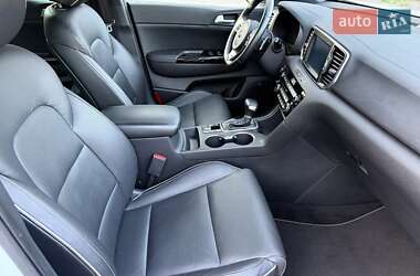 Внедорожник / Кроссовер Kia Sportage 2017 в 