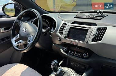 Внедорожник / Кроссовер Kia Sportage 2015 в 