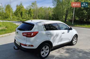 Внедорожник / Кроссовер Kia Sportage 2011 в 