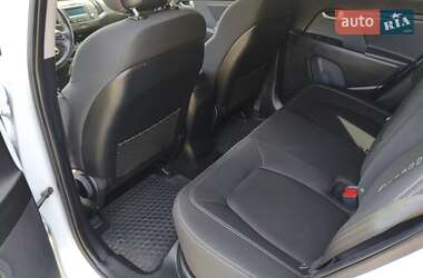 Внедорожник / Кроссовер Kia Sportage 2011 в 