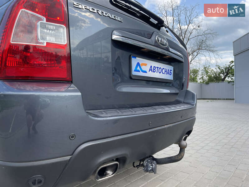 Позашляховик / Кросовер Kia Sportage 2009 в Полтаві
