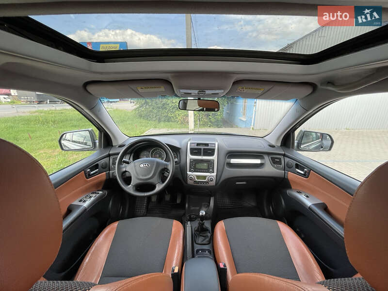 Позашляховик / Кросовер Kia Sportage 2009 в Полтаві