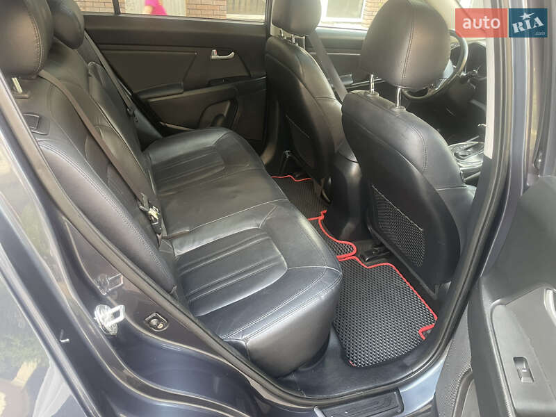 Внедорожник / Кроссовер Kia Sportage 2013 в Киеве