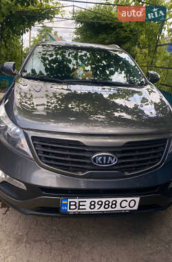 Внедорожник / Кроссовер Kia Sportage 2012 в 
