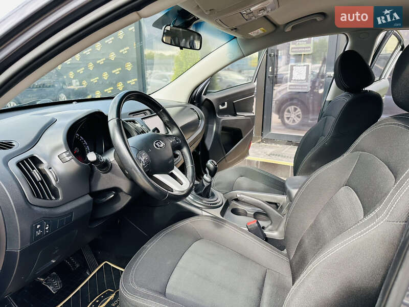 Позашляховик / Кросовер Kia Sportage 2013 в Харкові