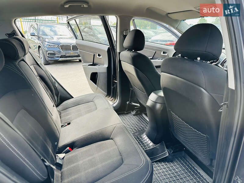 Позашляховик / Кросовер Kia Sportage 2013 в Харкові