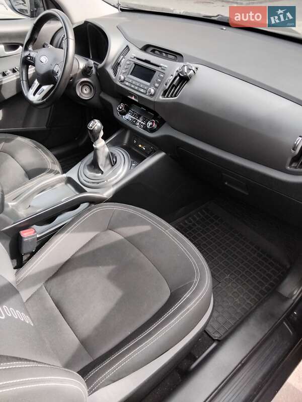 Внедорожник / Кроссовер Kia Sportage 2013 в Тернополе