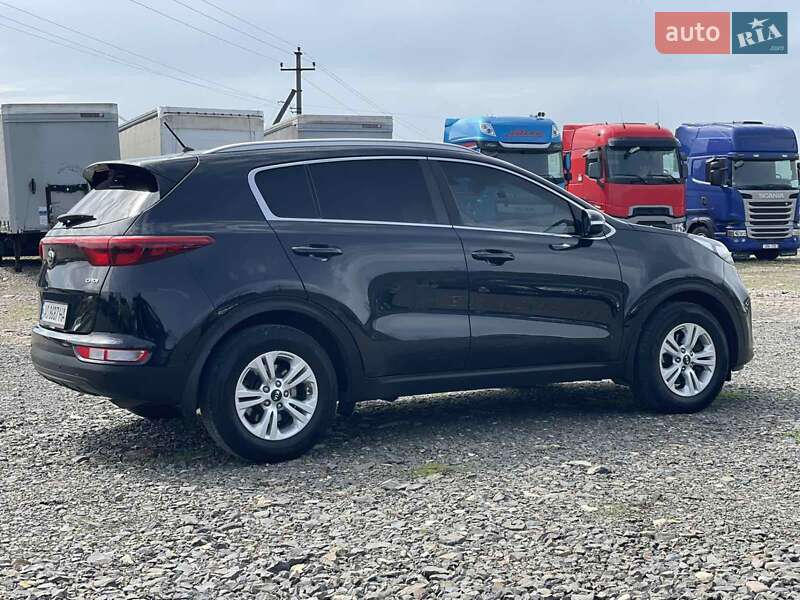 Внедорожник / Кроссовер Kia Sportage 2017 в Сваляве