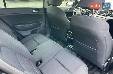 Позашляховик / Кросовер Kia Sportage 2017 в 