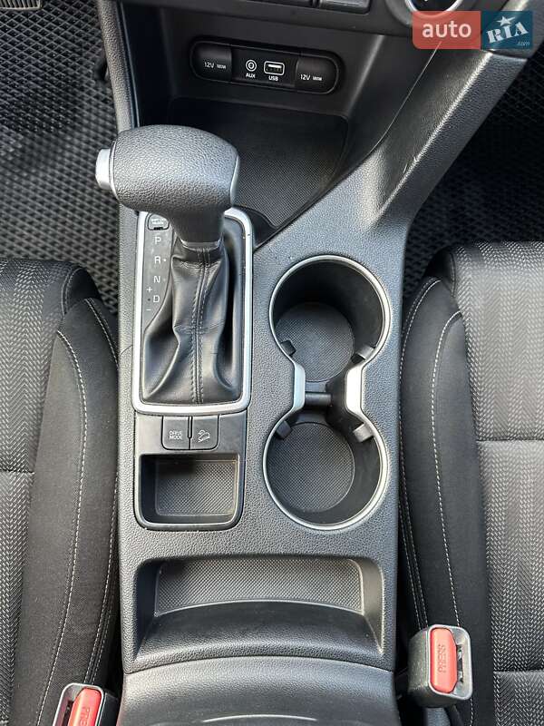 Внедорожник / Кроссовер Kia Sportage 2017 в Кропивницком