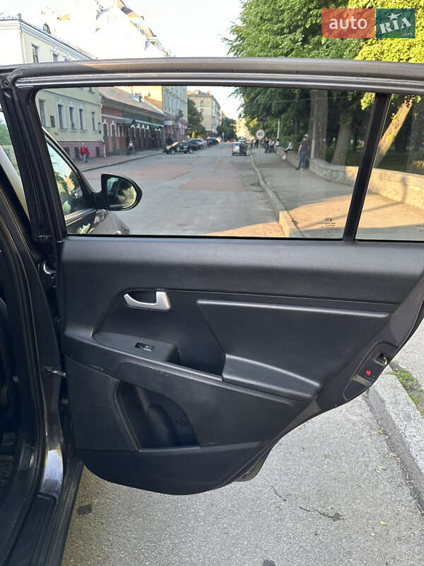 Внедорожник / Кроссовер Kia Sportage 2013 в Житомире