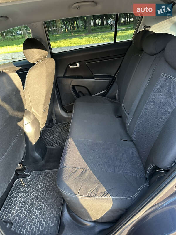 Внедорожник / Кроссовер Kia Sportage 2013 в Житомире