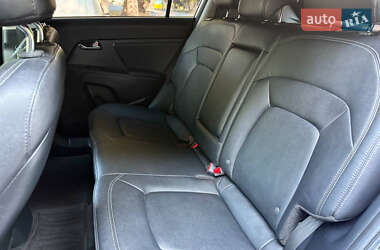 Внедорожник / Кроссовер Kia Sportage 2013 в 