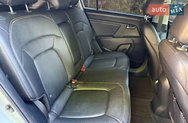 Внедорожник / Кроссовер Kia Sportage 2013 в 