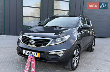 Позашляховик / Кросовер Kia Sportage 2011 в Івано-Франківську