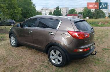 Внедорожник / Кроссовер Kia Sportage 2011 в 