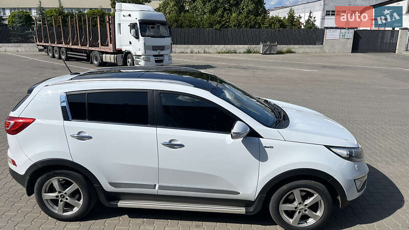 Внедорожник / Кроссовер Kia Sportage 2012 в Луцке