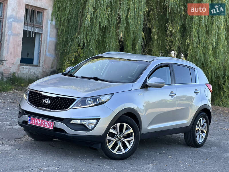 Позашляховик / Кросовер Kia Sportage 2015 в 