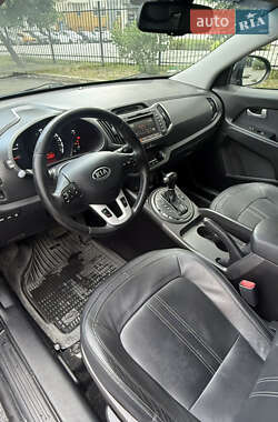 Позашляховик / Кросовер Kia Sportage 2012 в 