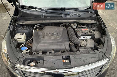 Позашляховик / Кросовер Kia Sportage 2012 в 