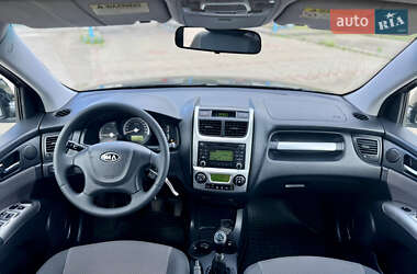 Позашляховик / Кросовер Kia Sportage 2010 в 