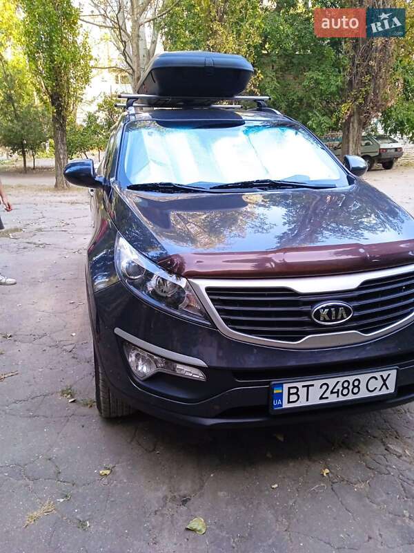 Позашляховик / Кросовер Kia Sportage 2011 в Миколаєві