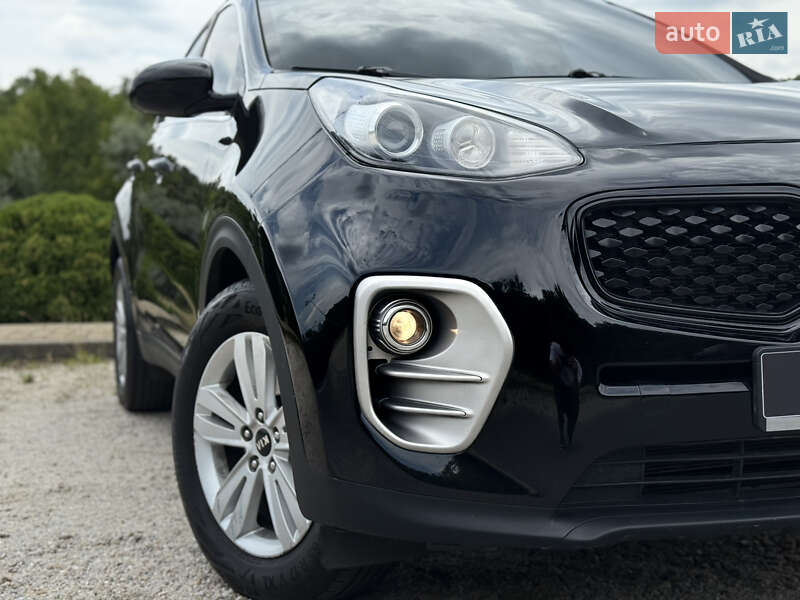 Внедорожник / Кроссовер Kia Sportage 2016 в Днепре