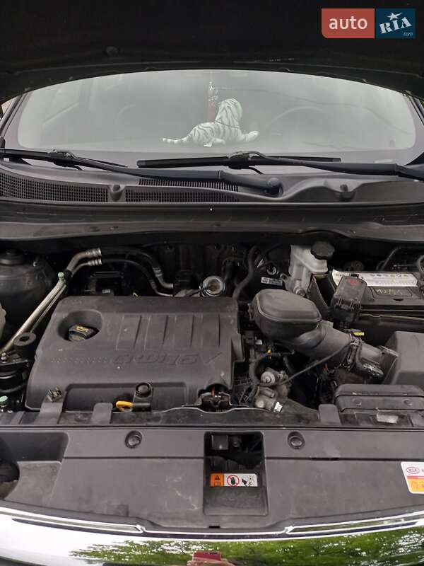 Внедорожник / Кроссовер Kia Sportage 2011 в Романове