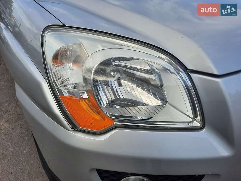 Внедорожник / Кроссовер Kia Sportage 2009 в Полтаве