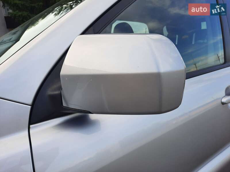 Внедорожник / Кроссовер Kia Sportage 2009 в Полтаве