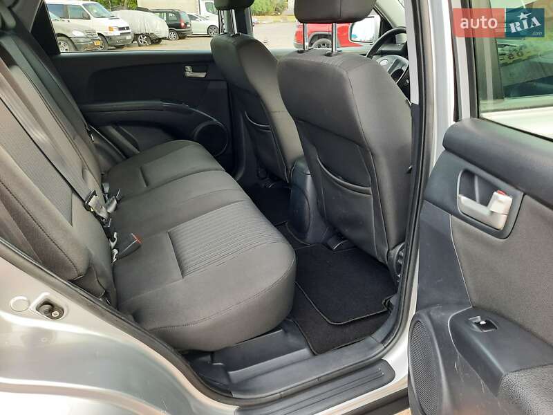 Внедорожник / Кроссовер Kia Sportage 2009 в Полтаве