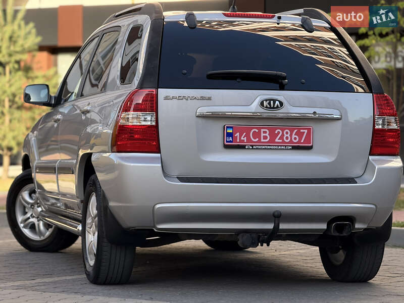Позашляховик / Кросовер Kia Sportage 2008 в Івано-Франківську