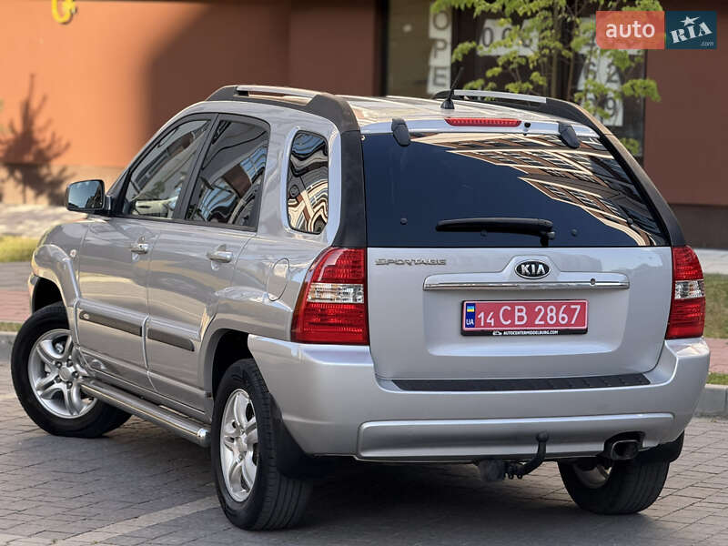 Позашляховик / Кросовер Kia Sportage 2008 в Івано-Франківську
