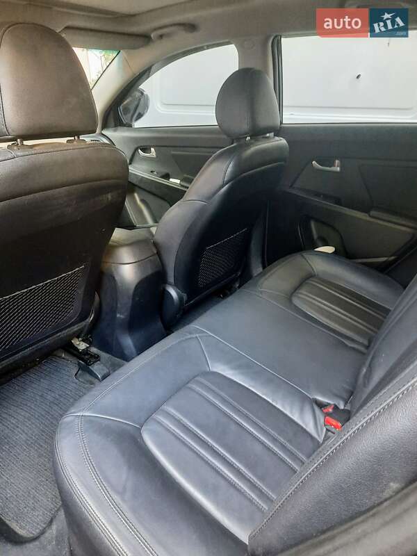 Внедорожник / Кроссовер Kia Sportage 2012 в Киеве фото 9 Внедорожник / Кроссовер Kia Sportage 2012 в Киеве
