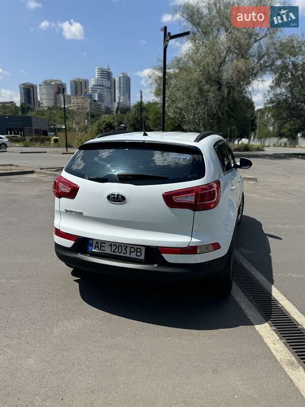 Позашляховик / Кросовер Kia Sportage 2012 в Дніпрі