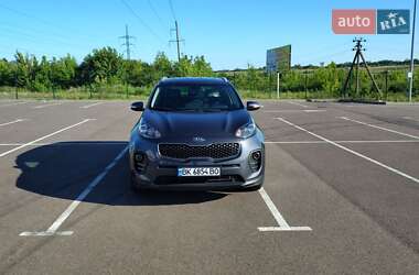 Позашляховик / Кросовер Kia Sportage 2016 в Рівному