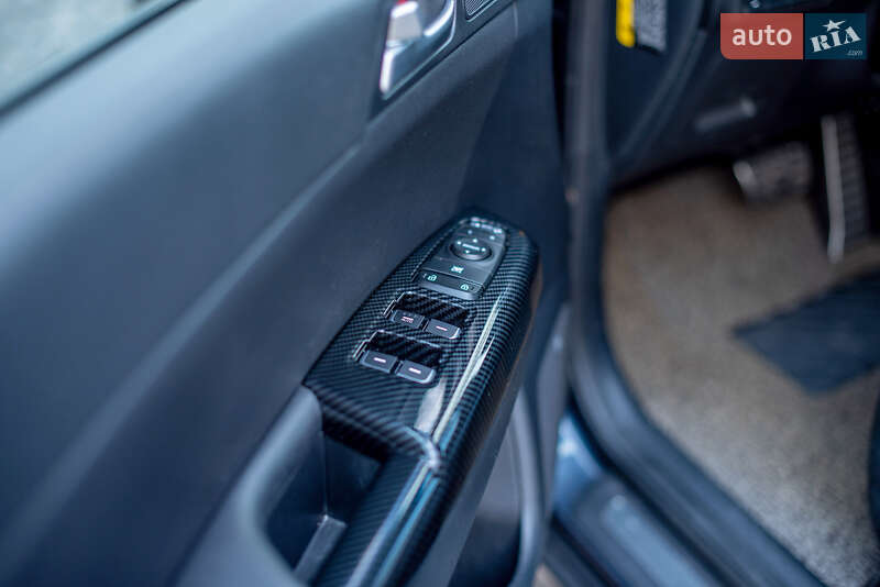 Позашляховик / Кросовер Kia Sportage 2016 в Одесі