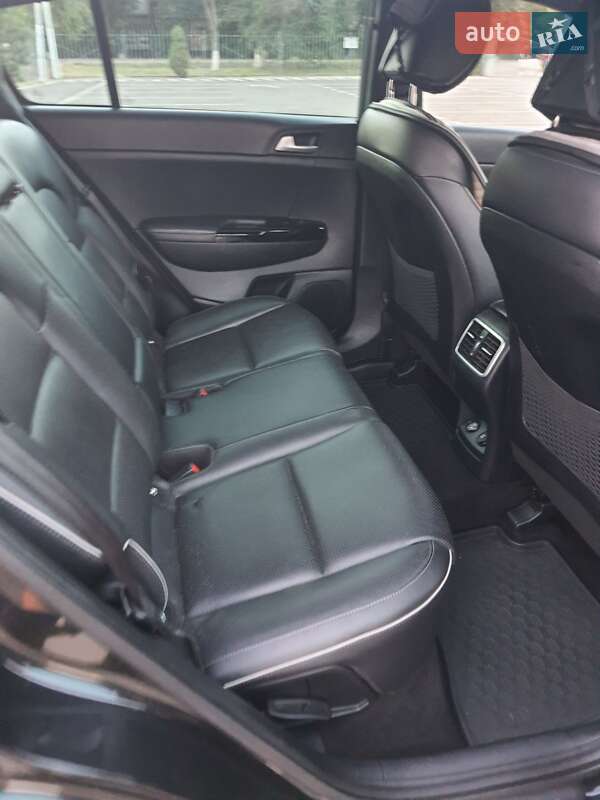 Внедорожник / Кроссовер Kia Sportage 2017 в Сарате