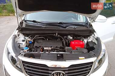 Позашляховик / Кросовер Kia Sportage 2011 в 