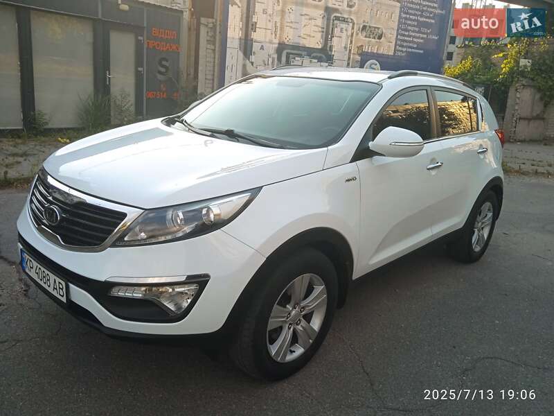 Позашляховик / Кросовер Kia Sportage 2011 в Запоріжжі