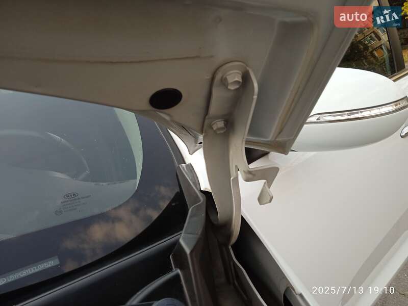 Позашляховик / Кросовер Kia Sportage 2011 в Запоріжжі