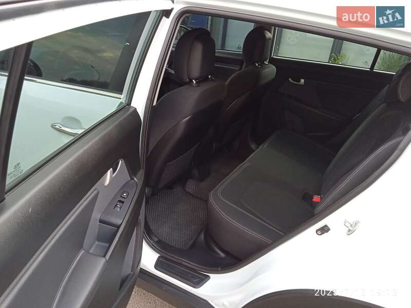Позашляховик / Кросовер Kia Sportage 2011 в Запоріжжі